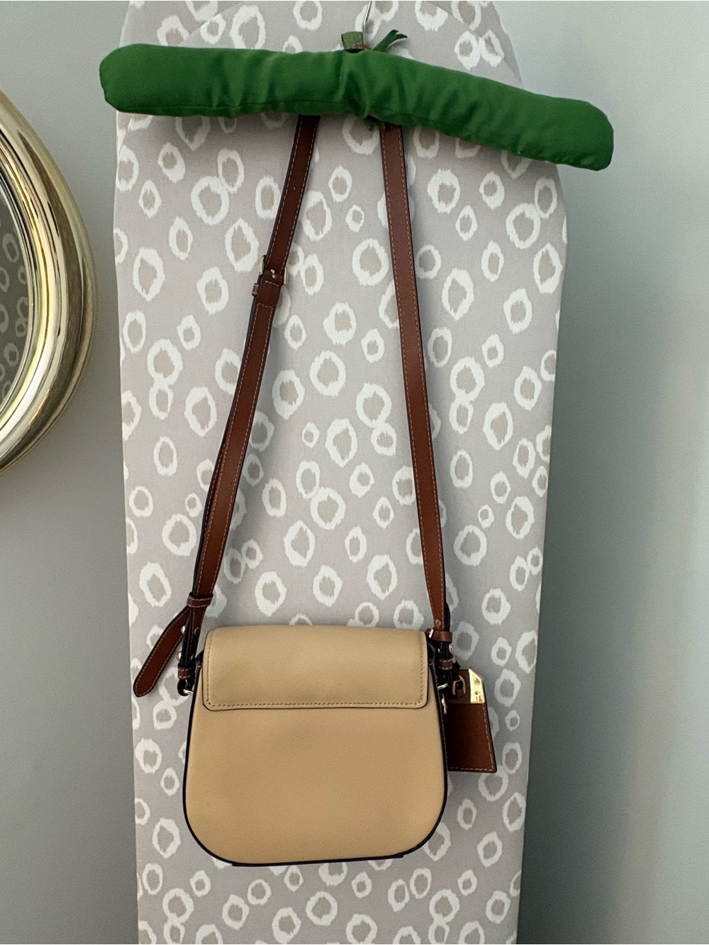 Marc Jacobs Beige and Brown Leather Crossbody Saddle Bag - Picture 6 of 16